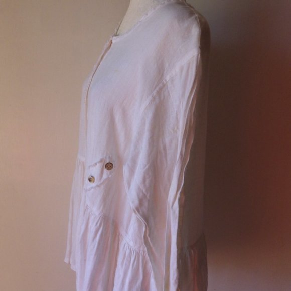 Boho BEDIL Top/ White Linen/ Loose and Flouncy/Size Medium - Picture 6 of 7
